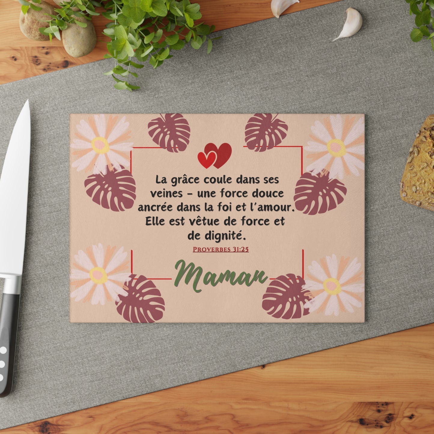 French Statement Mother's Day Glass Cutting Board | Le Cœur d’une Maman
